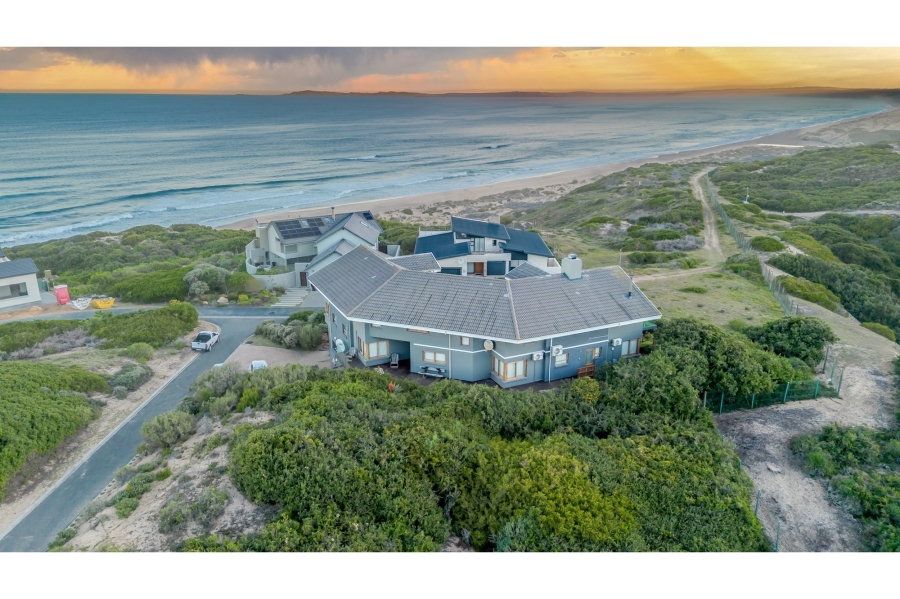 7 Bedroom Property for Sale in Dana Bay Western Cape